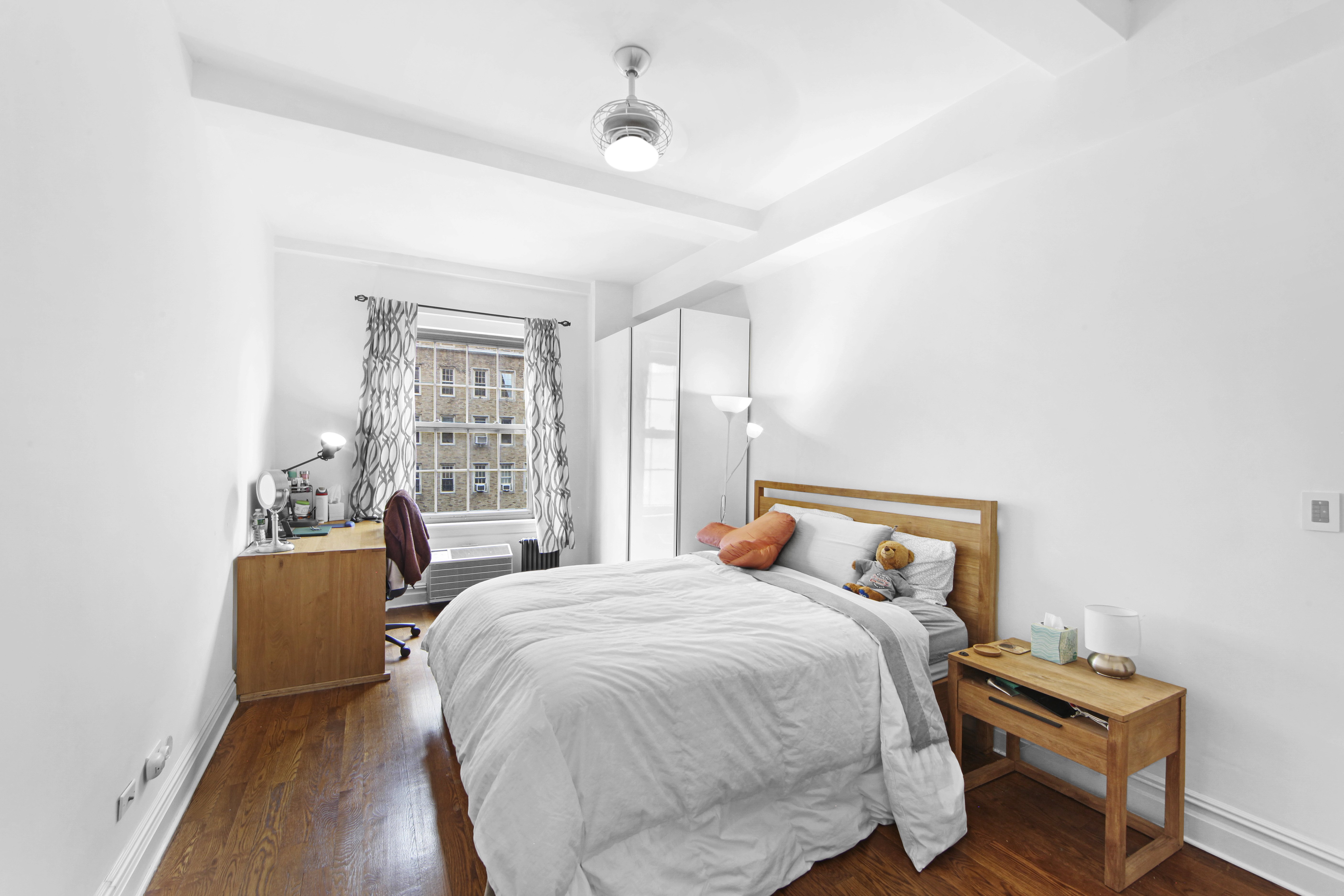 25 5th Avenue, Unit 9E Manhattan, NY 10003 - Photo 5 of 7