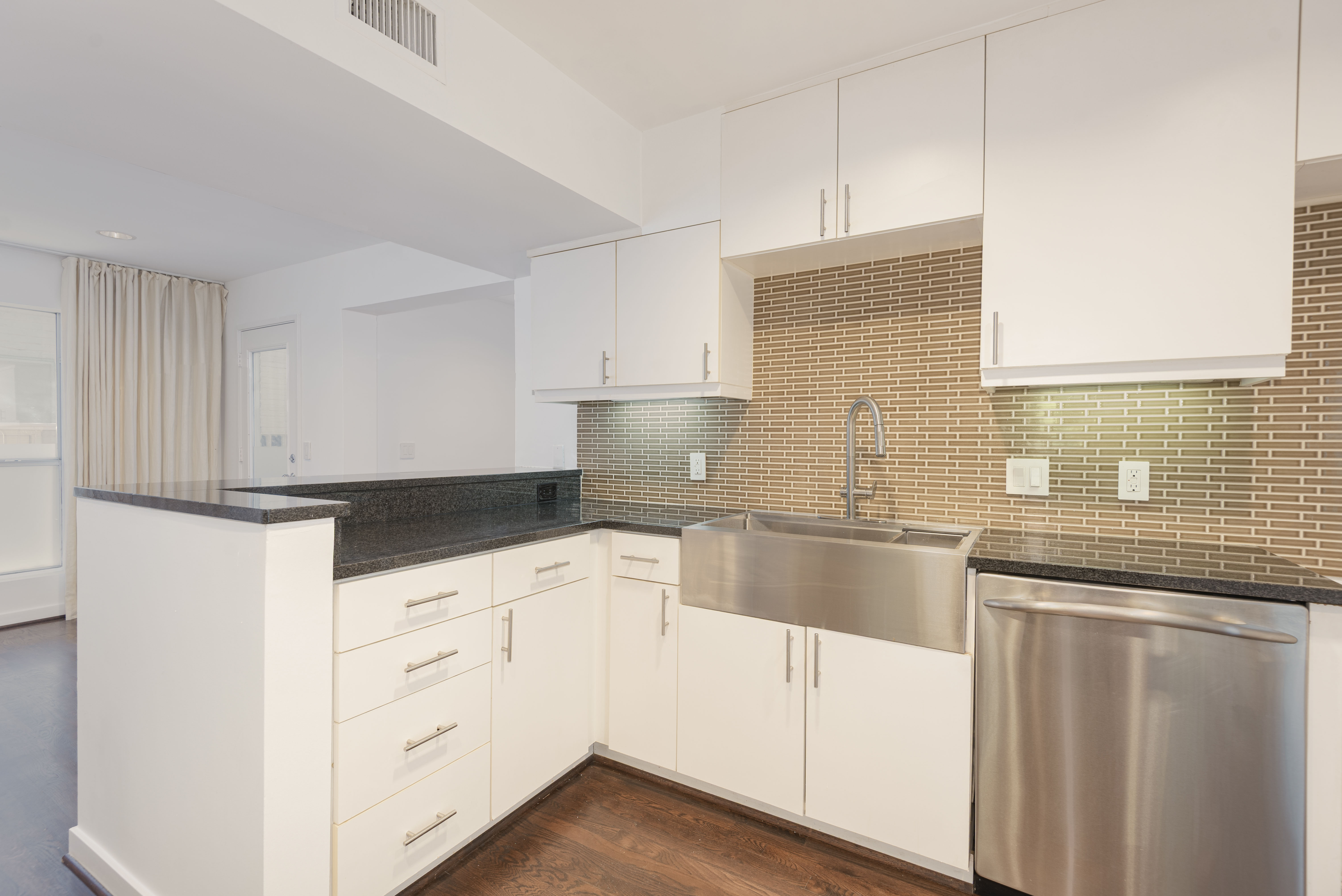 4122 Travis Street, Unit 10 Dallas, TX 75204 - Photo 12 of 35