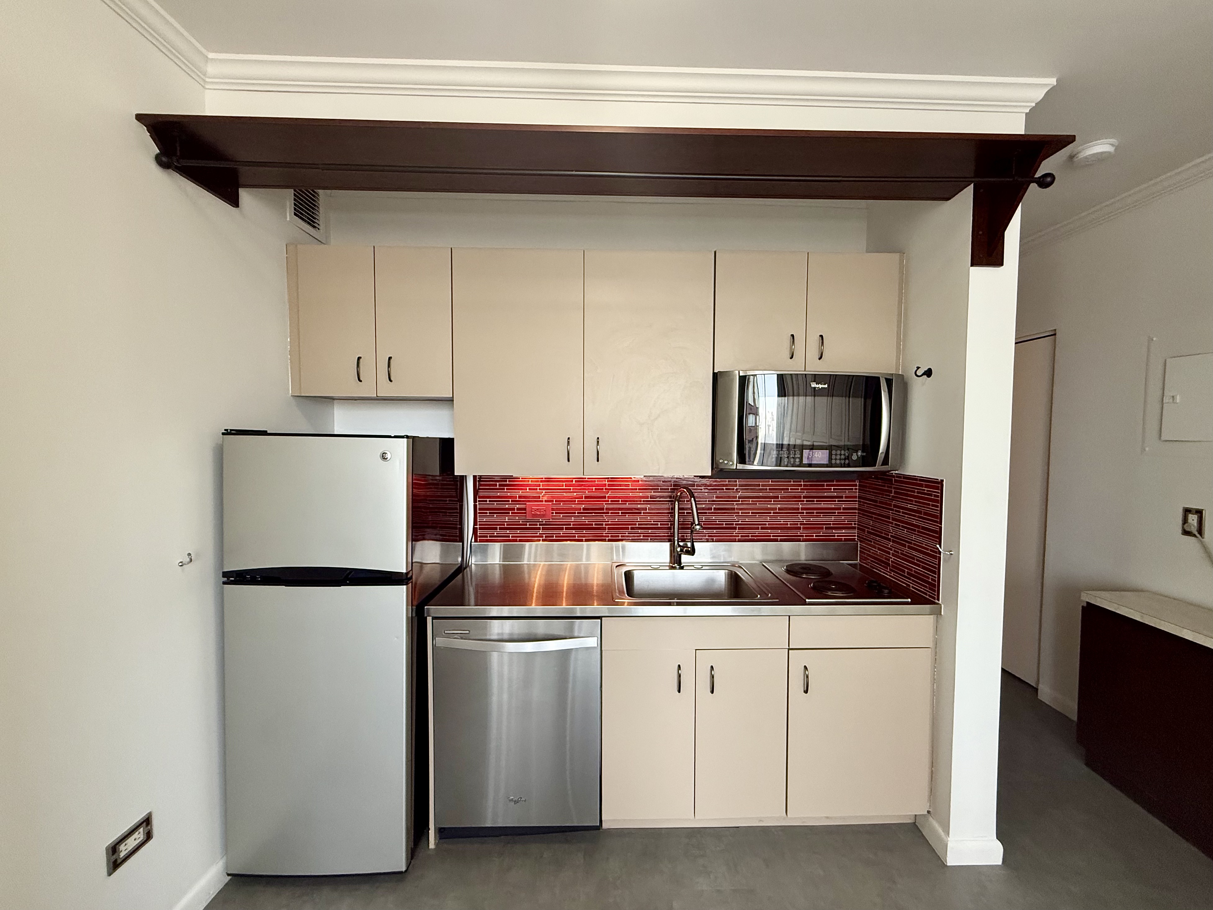 111 West 67th Street, Unit 22K Manhattan, NY 10023 - Photo 2 of 14