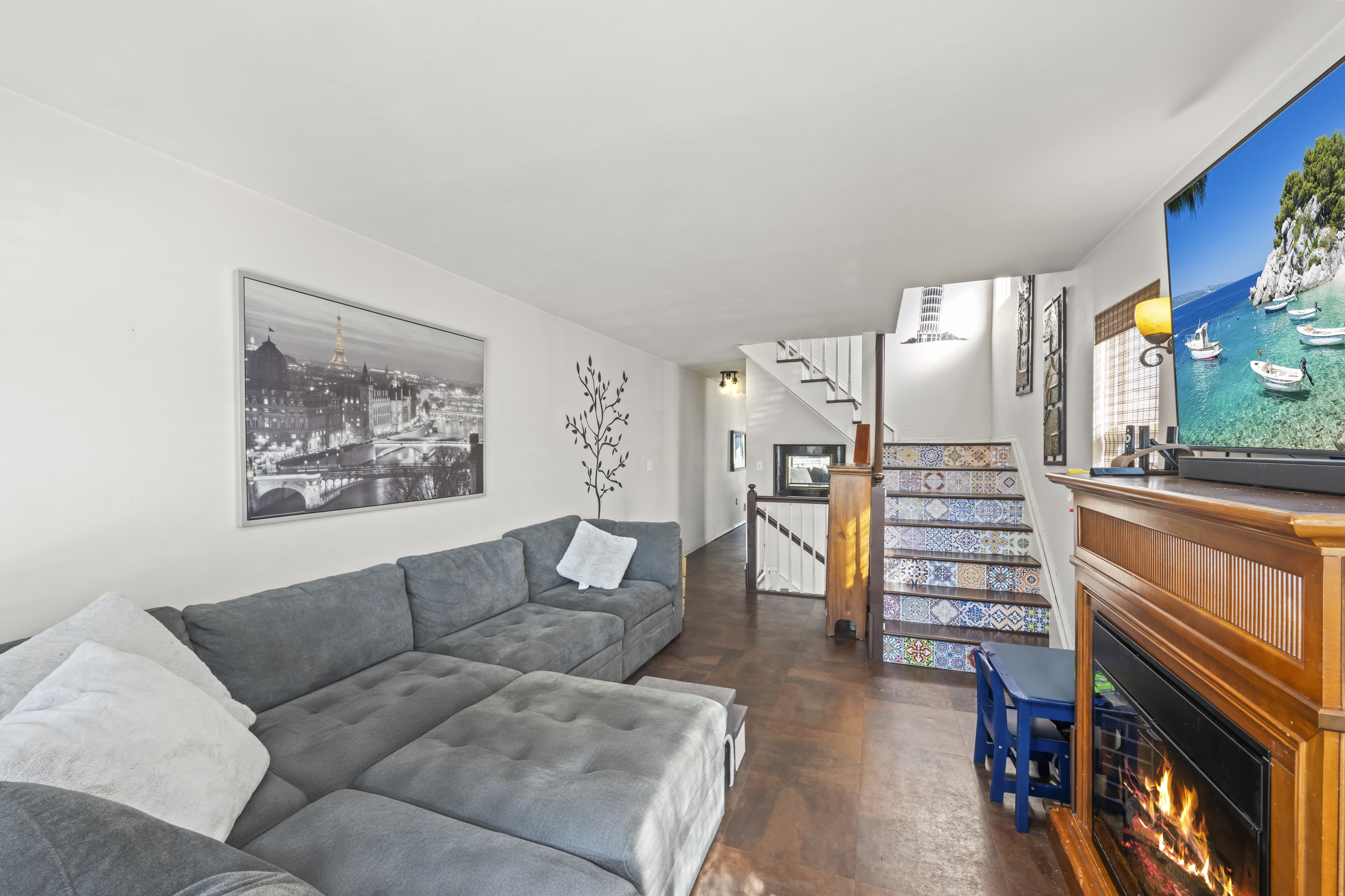 55 Sideview Avenue Staten Island, NY 10314 - Photo 5 of 28 a living room with furniture and wooden floor