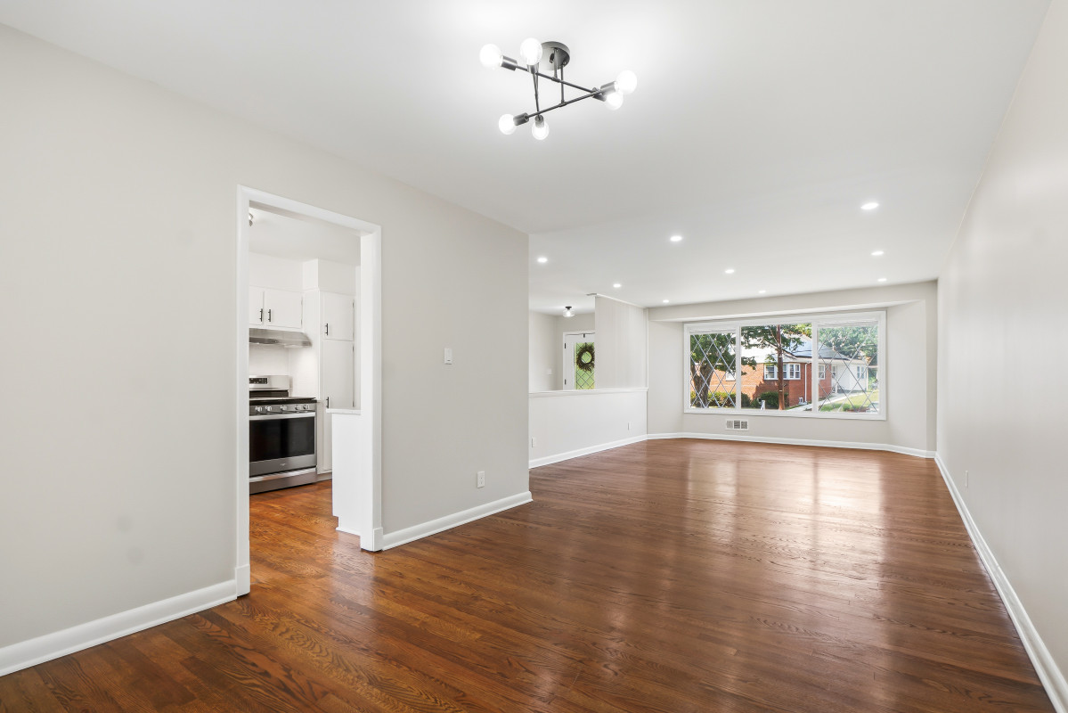 1446 Roxanna Road Northwest Washington, DC 20012 - Photo 8 of 32