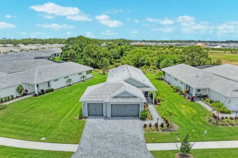 $729,000 | 1047 Waterline Court, Sarasota, FL 34240