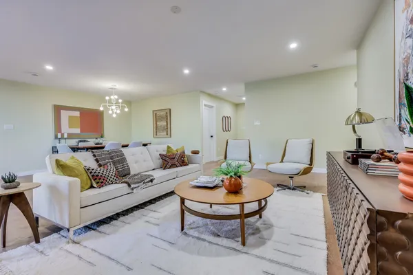 $1,499,900 | 2504 Deerfoot Trail, Austin, TX 78704