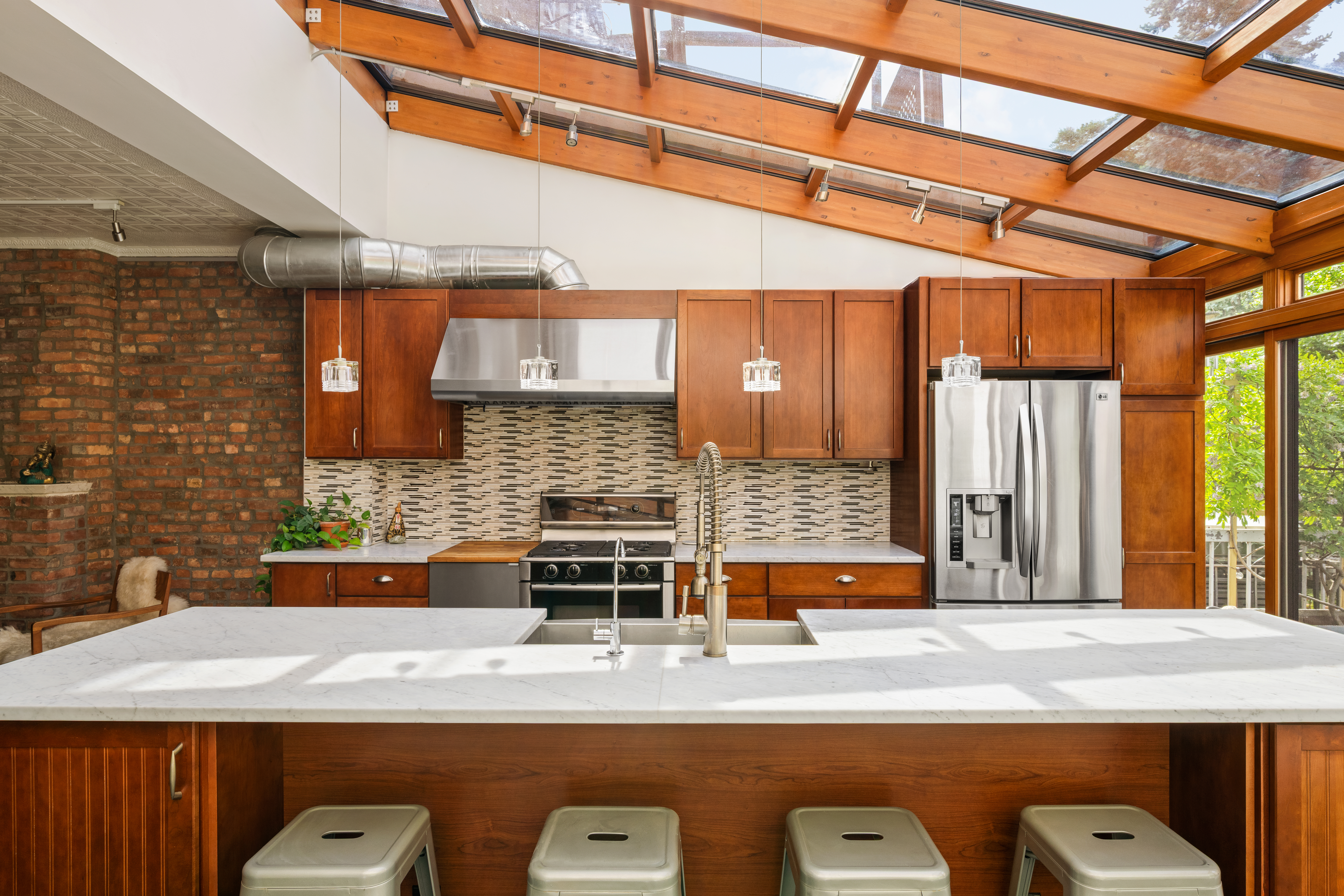 192 Nelson Street Brooklyn, NY 11231 - Photo 4 of 15