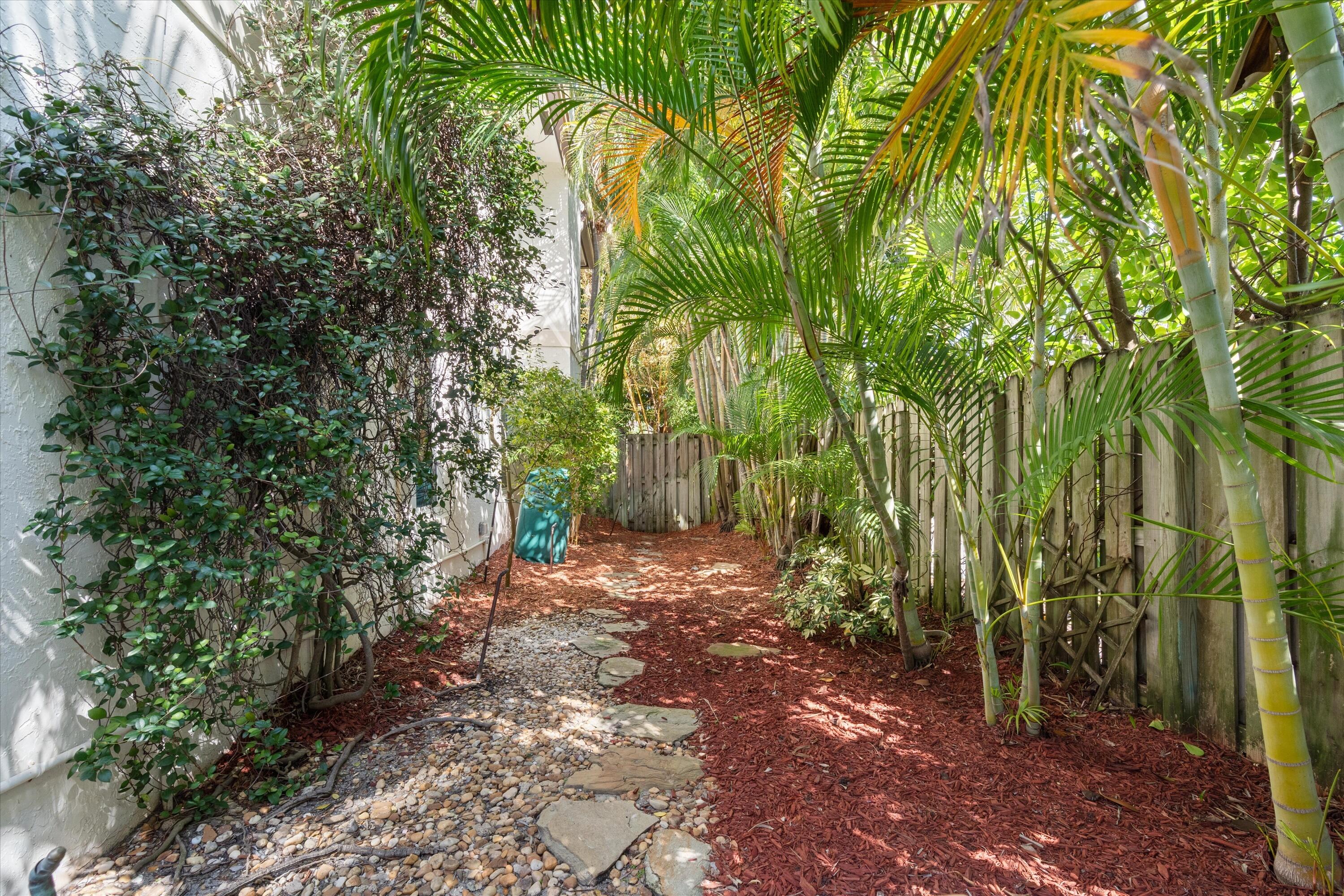 710 Marble Way Boca Raton, FL 33432 - Photo 36 of 57