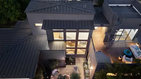 $1,995,000 | 1207 East 13th Street, Austin, TX 78702