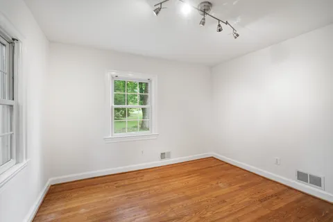 Contact Agent | 6613 Bradley Boulevard, Bethesda, MD 20817