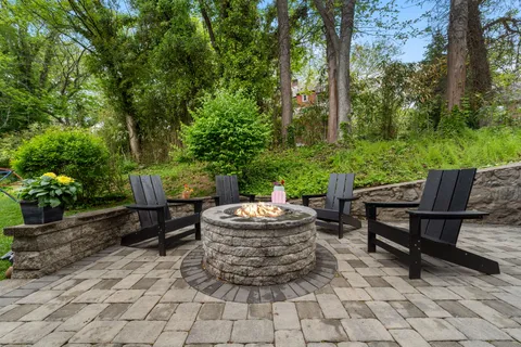 $1,050,000 | 161 Rolling Road, Bala Cynwyd, PA 19004