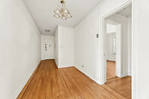 $180,000 | 5444 Arlington Avenue, Unit G51 | North Riverdale