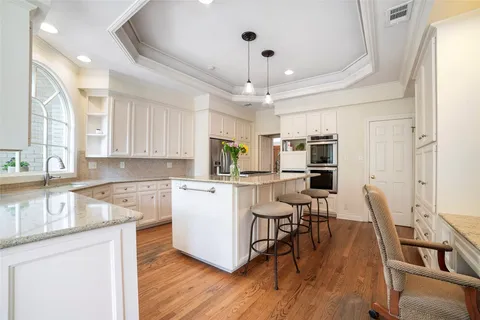 $2,400,000 | 1403 Prestwood Place, Austin, TX 78746