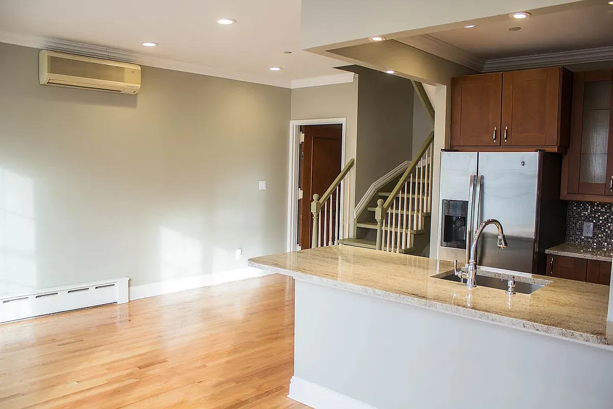 198 Monitor Street, Unit 2A Brooklyn, NY 11222 - Photo 2 of 15 Gallery Image 2