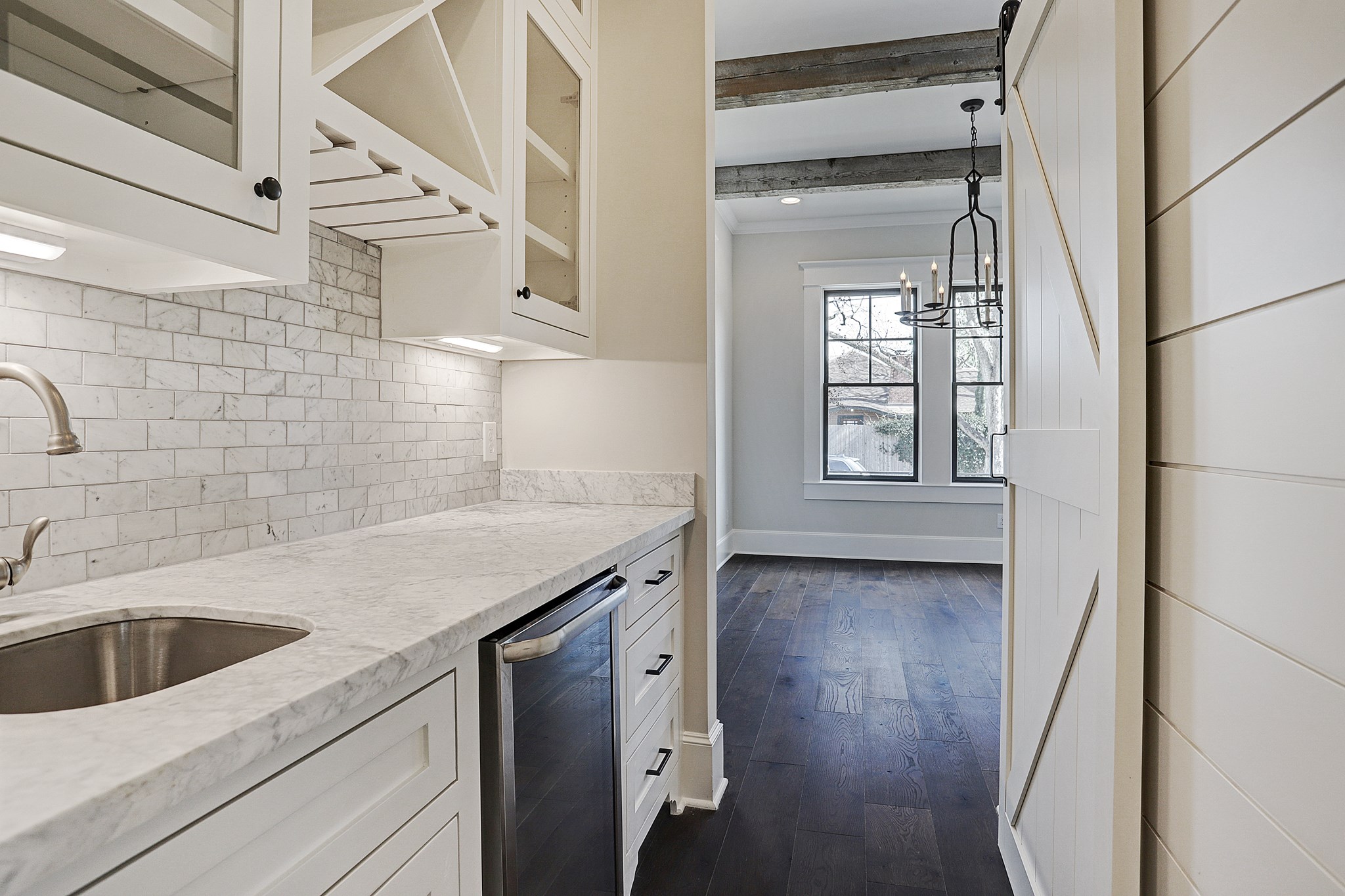 1901 Bradshaw Street Houston, TX 77008 - Photo 7 of 29