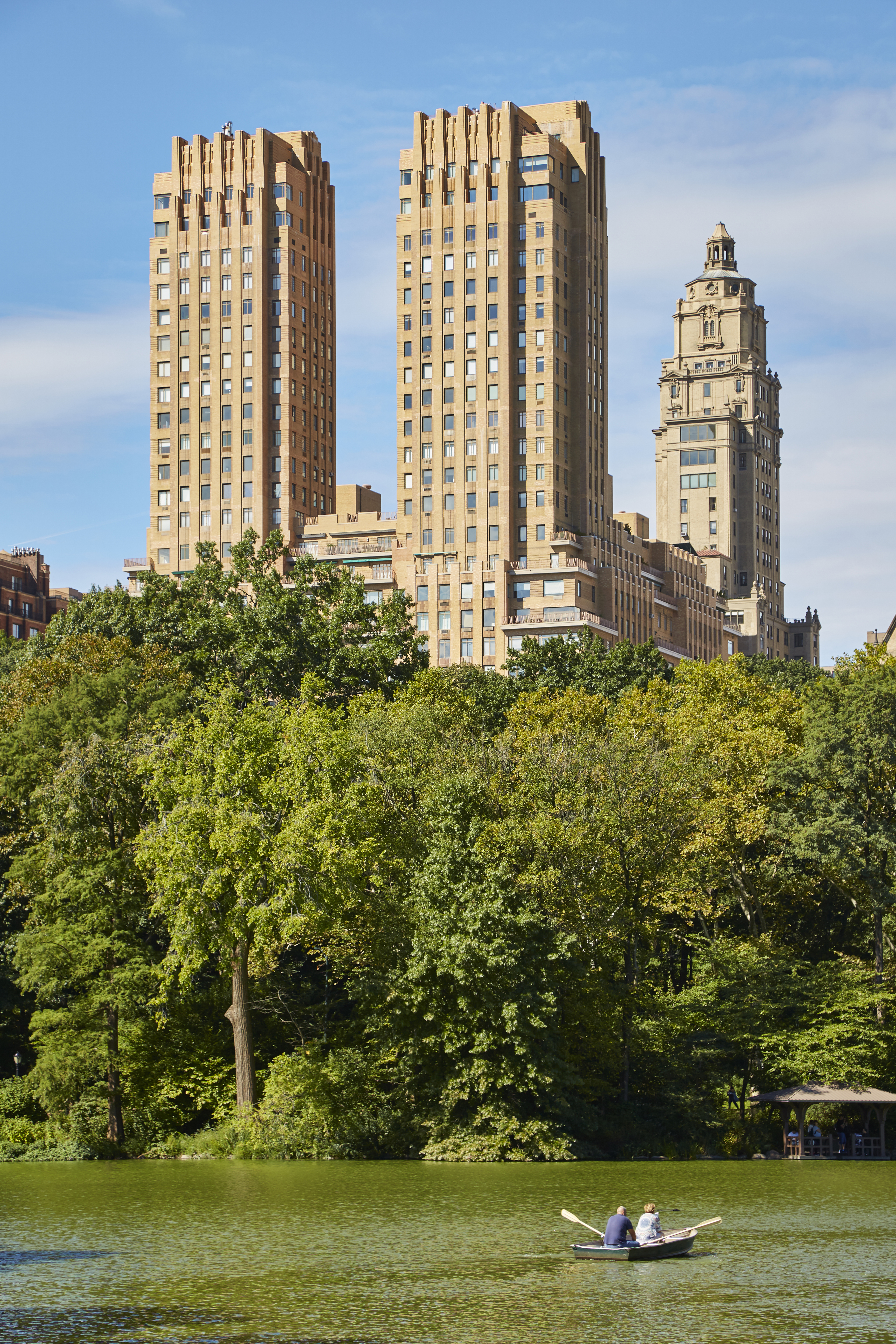 115 Central Park West, Unit 18JK Manhattan, NY 10023 - Photo 23 of 25 a view of a large building