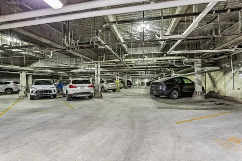 $725,000 | 731 St Charles Avenue, Unit 413, New Orleans, LA 70130