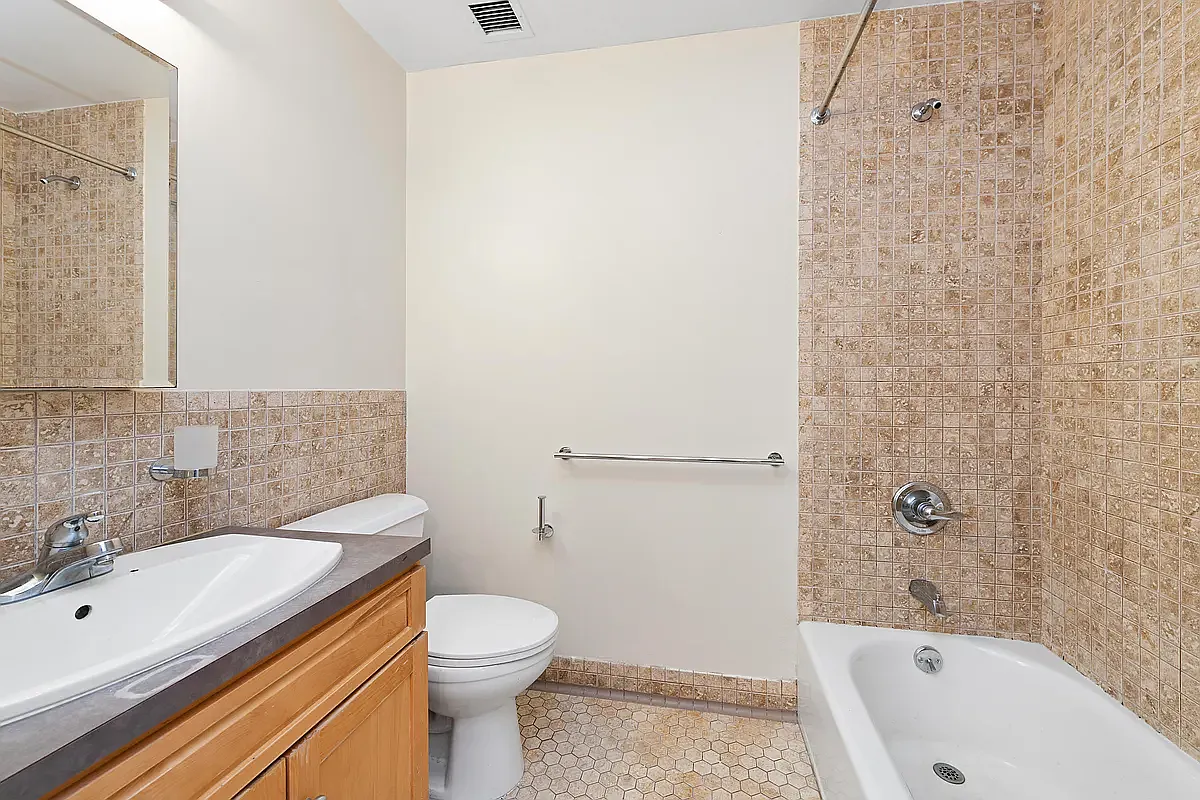 126 East 31st Street, Unit 1B Manhattan, NY 10016 - Photo 4 of 8