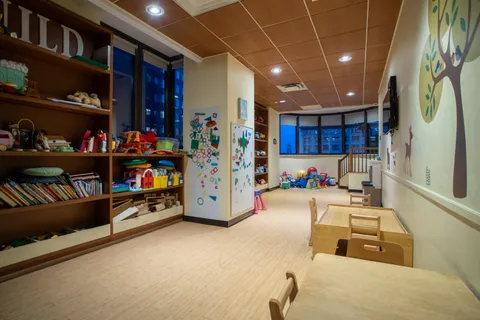 $1,450,000 | 330 East 38th Street, Unit PHB | Murray Hill