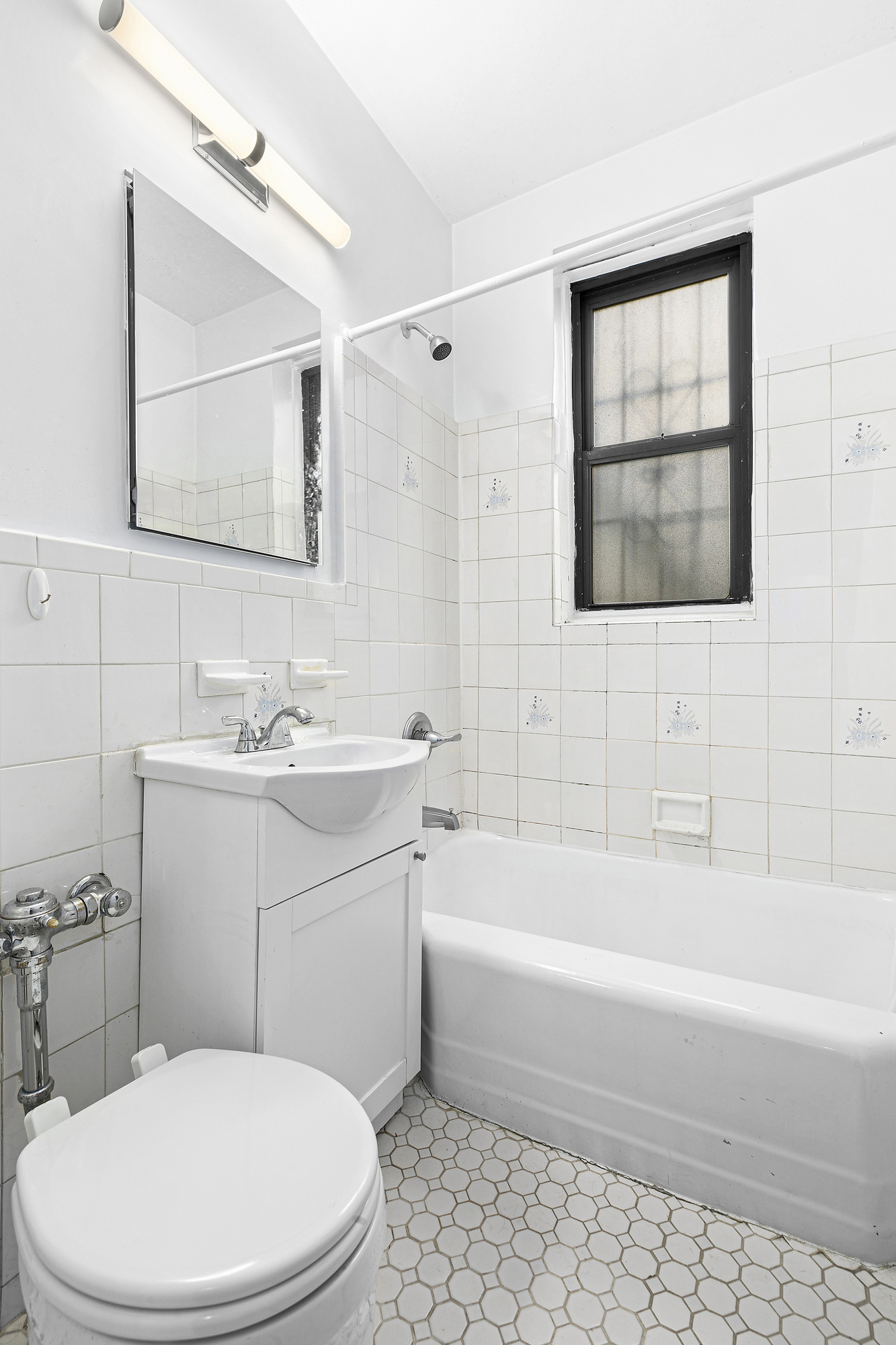 330 East 90th Street, Unit 5B Manhattan, NY 10128 - Photo 4 of 11