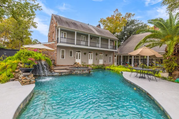 $1,395,000 | 105 Mill Valley Run, Lafayette, LA 70508