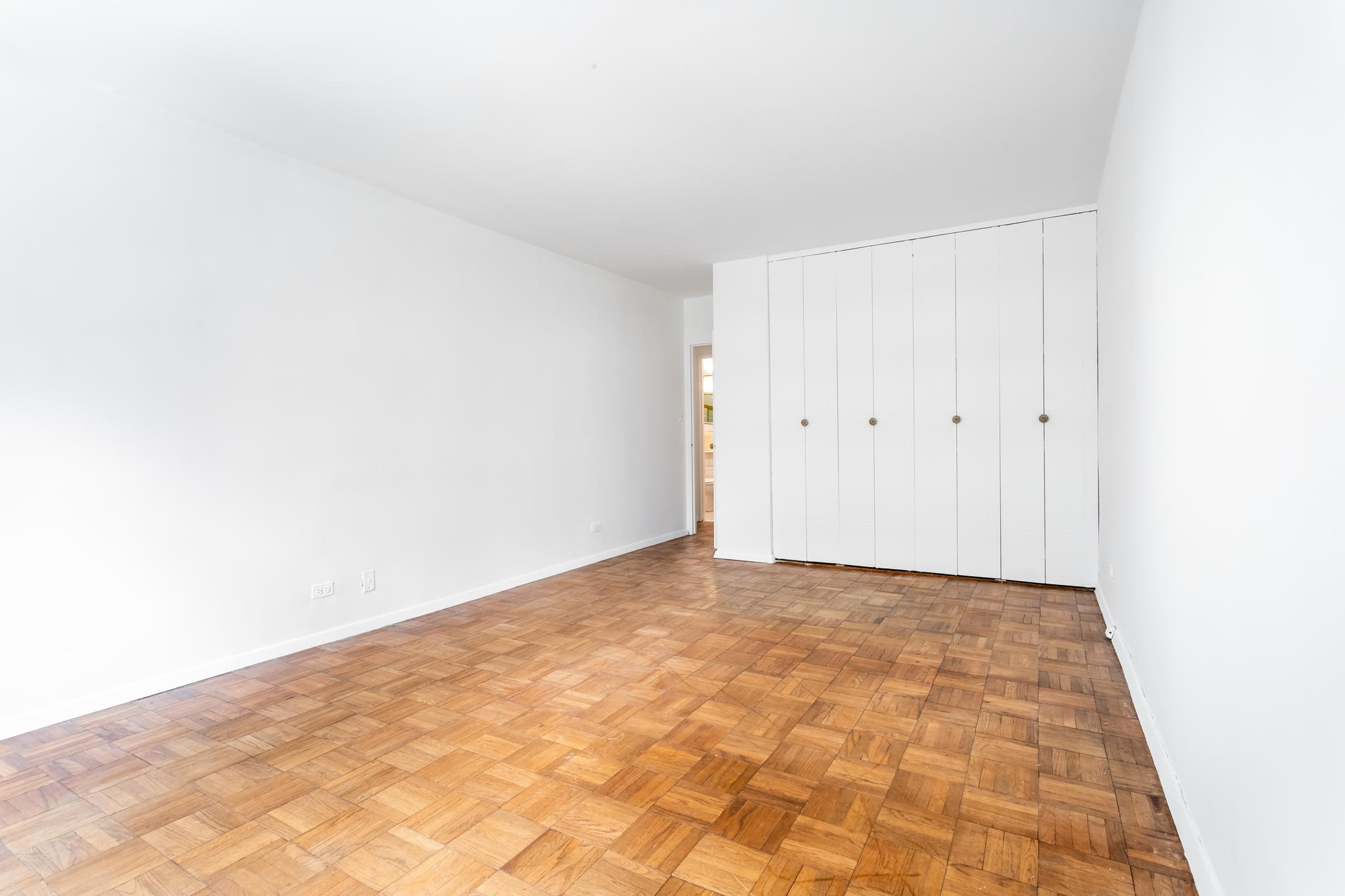 400 East 56th Street, Unit 8C Manhattan, NY 10022 - Photo 10 of 14