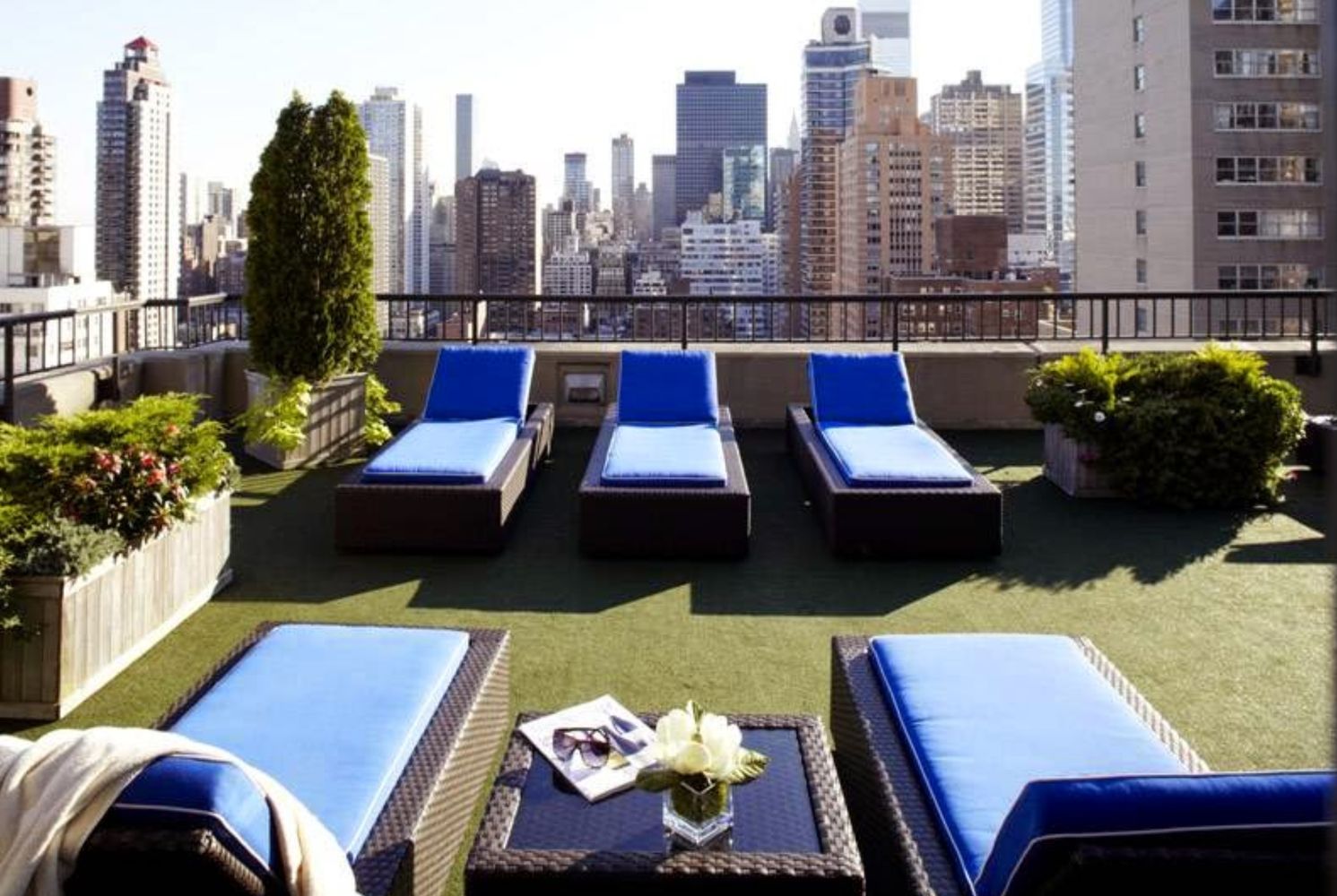 $4,250,000 | 200-210 East 65th Street, Unit 27N | Upper East Side