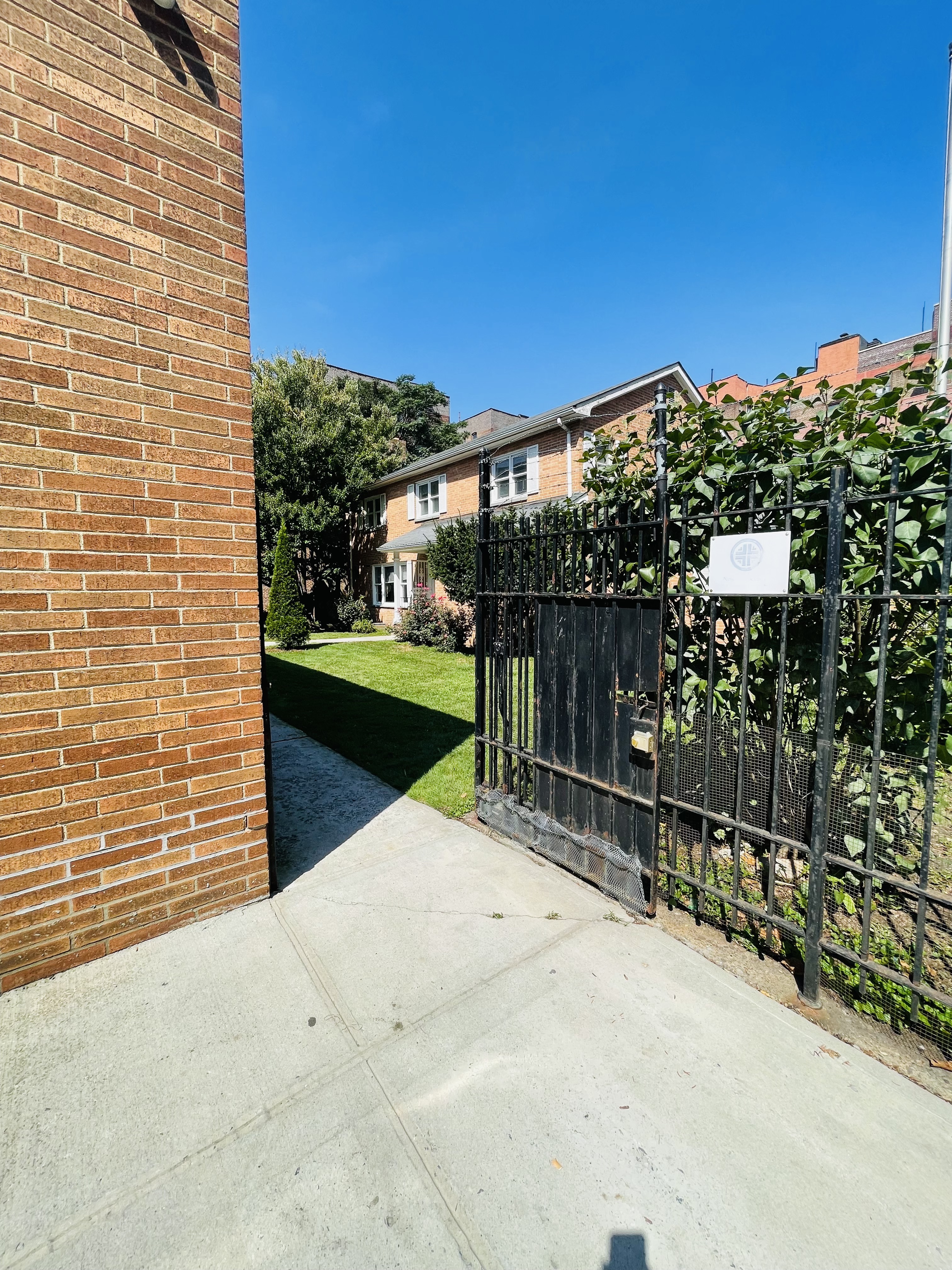 1361 Virginia Avenue Bronx, NY 10462 - Photo 20 of 20