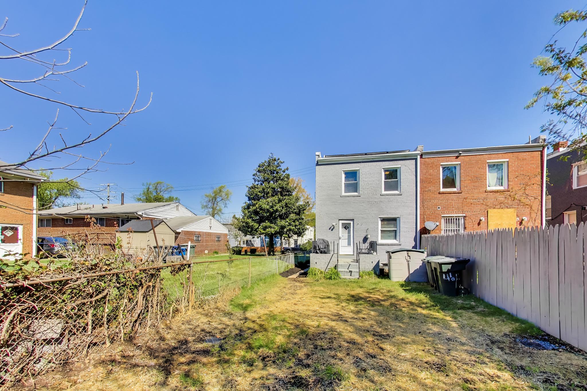 4609 Hillside Road Southeast Washington, DC 20019 - Photo 33 of 37