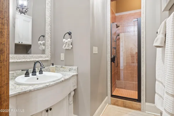 $1,100,000 | 100 Candlewood Drive, Lafayette, LA 70508