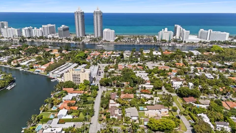 $2,200,000 | 524 West 47th Street, Miami Beach, FL 33140