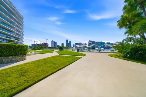 $2,500,000 | 900 Bay Drive, Unit 702/704, Miami Beach, FL 33141