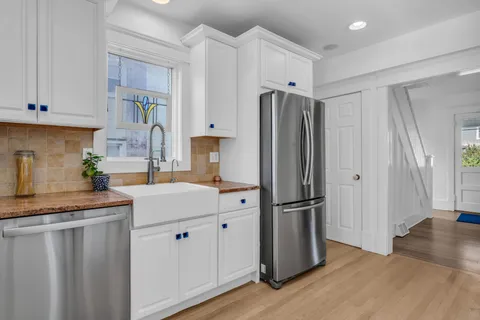 $950,000 | 81 Pinckney Road, Red Bank, NJ 07701