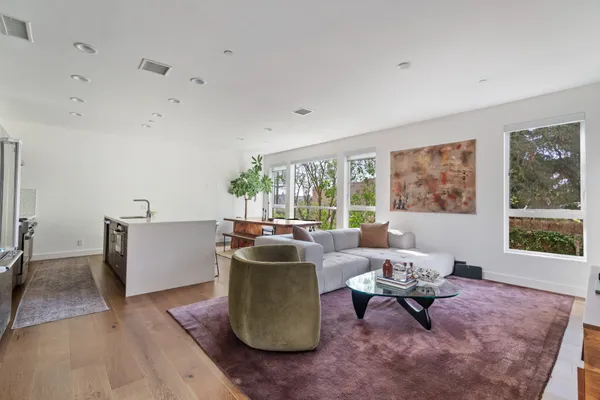 $1,390,000 | 1902 Liberty Court, Los Angeles, CA 90026