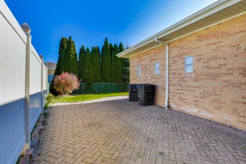 $499,900 | 8618 West Leland Avenue, Chicago, IL 60656