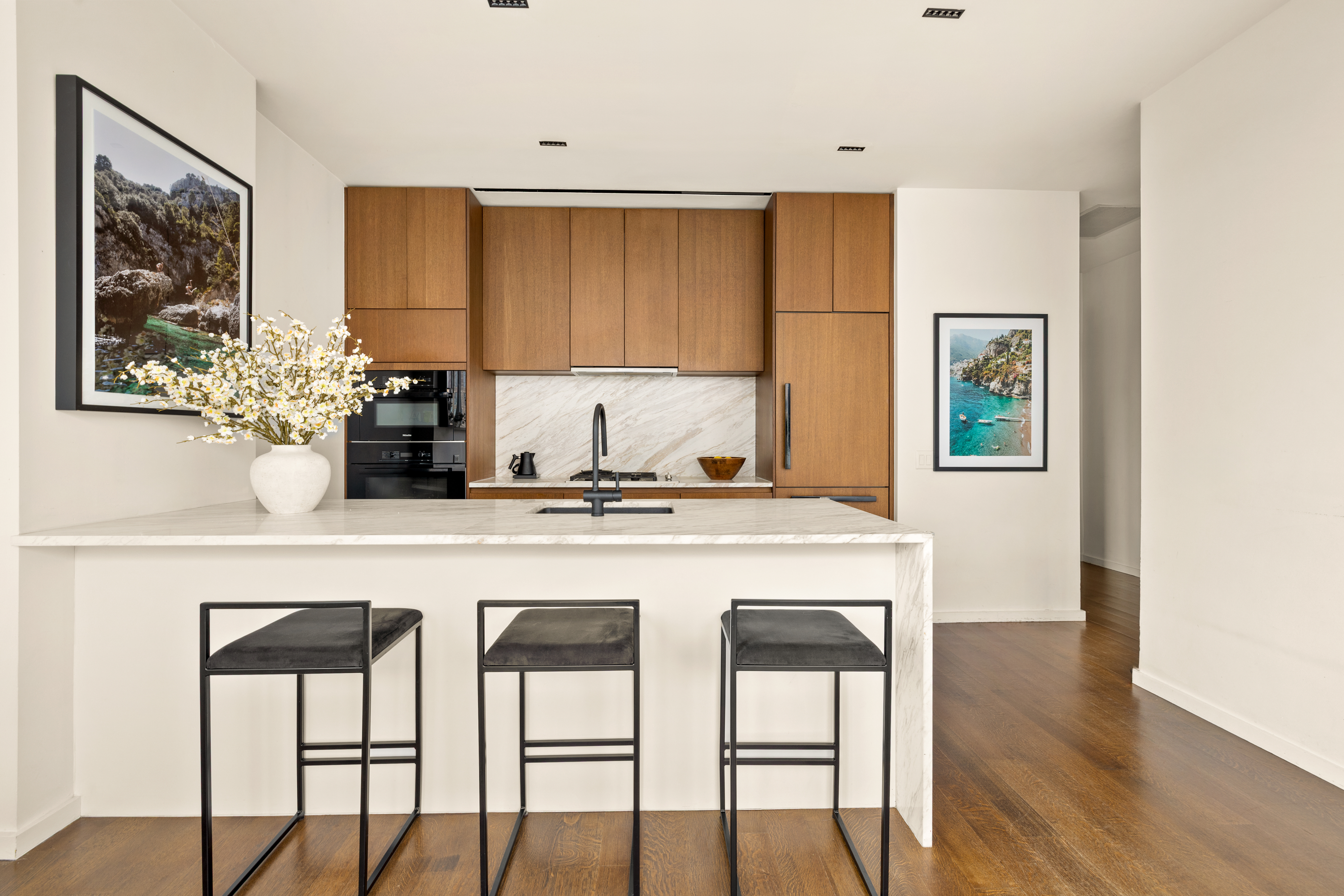 570 Broome Street, Unit 10A Manhattan, NY 10013 - Photo 3 of 11