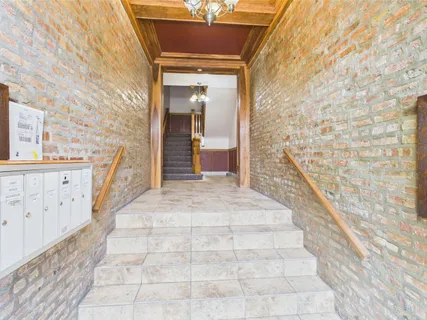 $345,000 | 5237 South Michigan Avenue, Unit 2N, Chicago, IL 60615