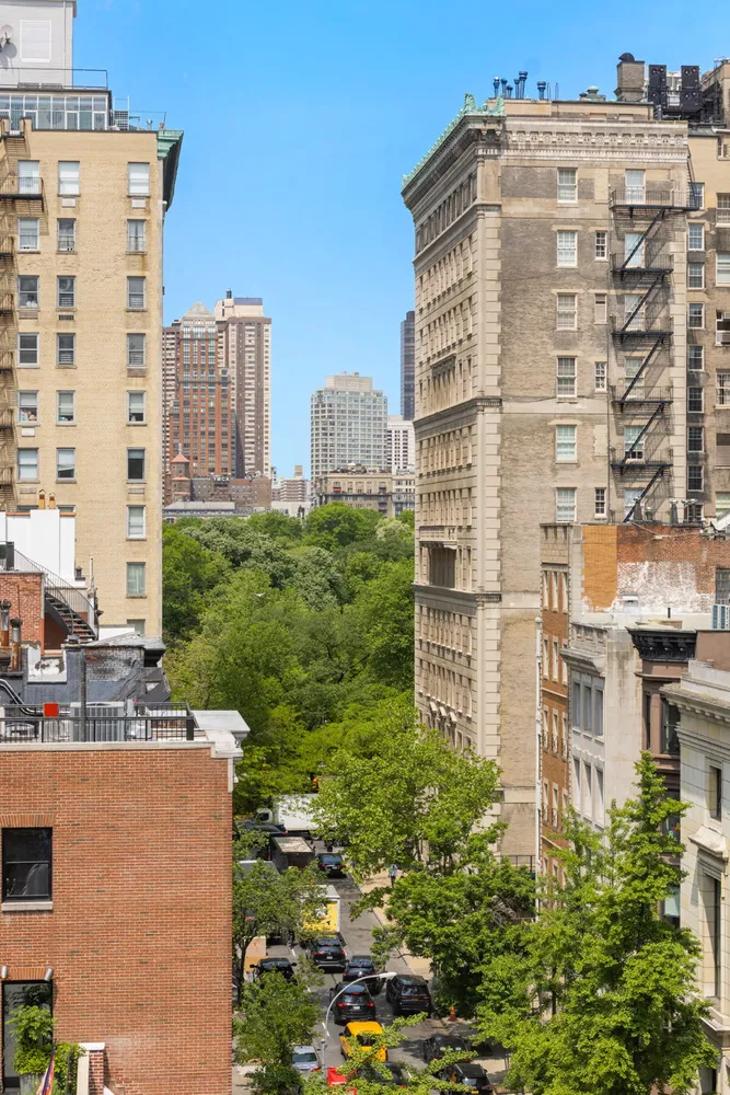 $26,000 | 26 East 63rd Street, Unit 10AB | Lenox Hill