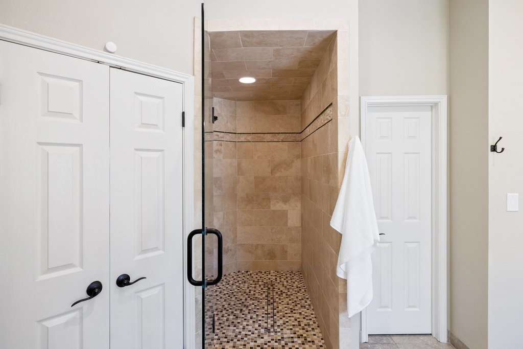 12424 Fairfax Ridge Place Austin, TX 78738 - Photo 22 of 40