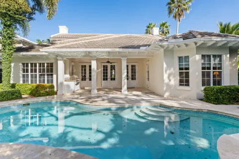 $2,400,000 | 121 Palm Island Lane, Vero Beach, FL 32963