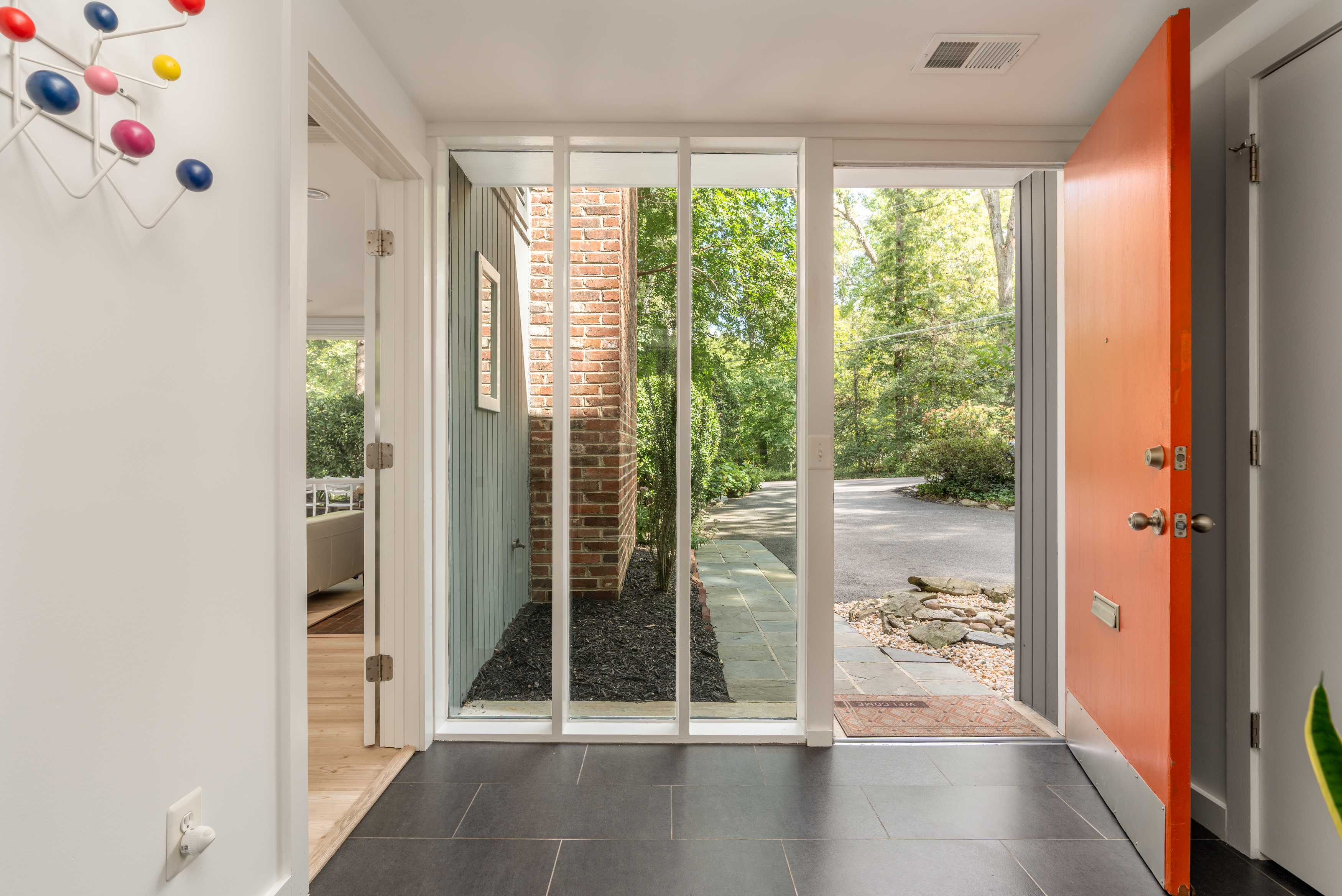 7216 Stafford Road Alexandria, VA 22307 - Photo 8 of 54 Gallery Image 8