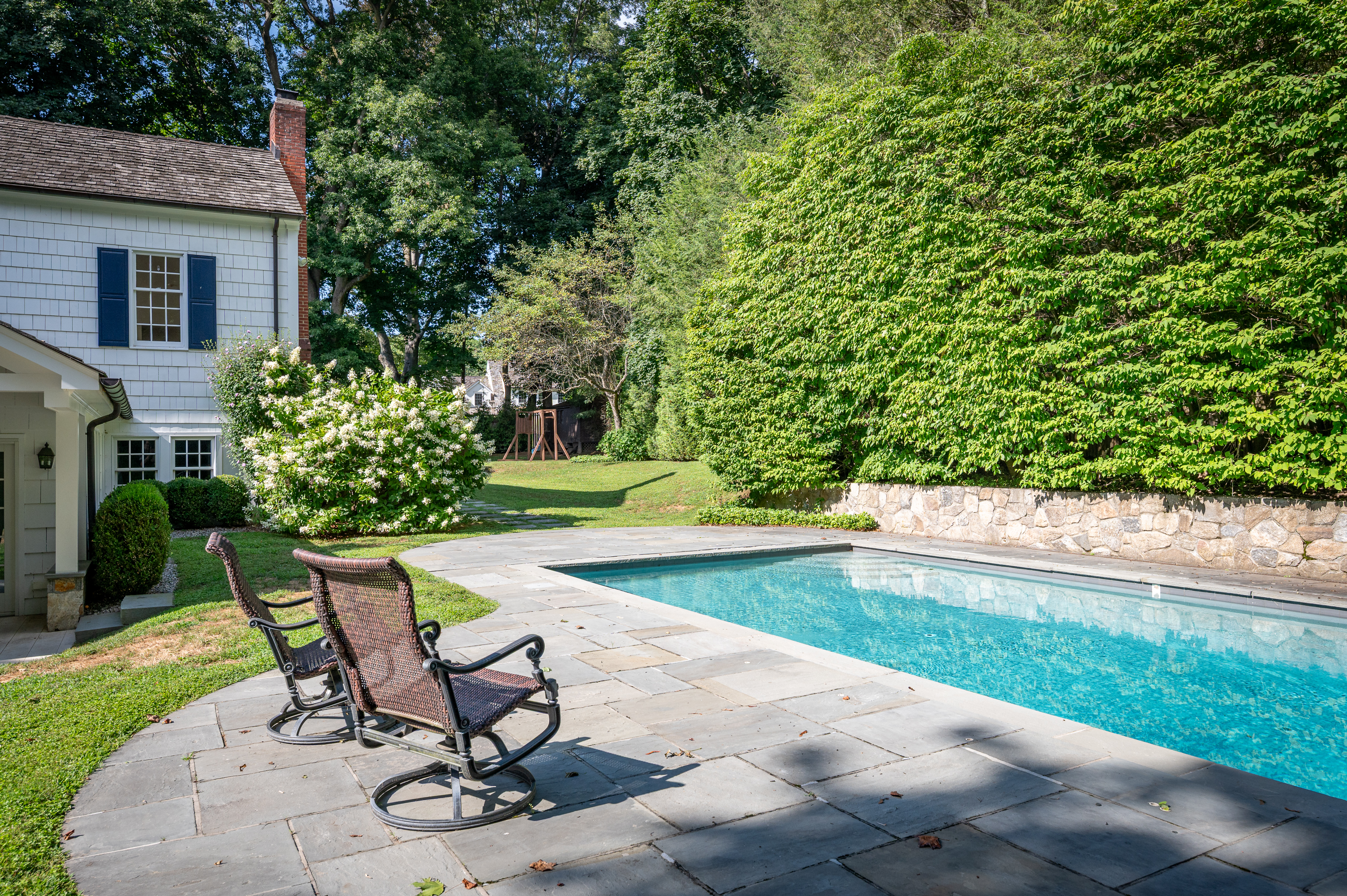 40 Ridgeview Avenue Greenwich, CT 06830 - Photo 29 of 38