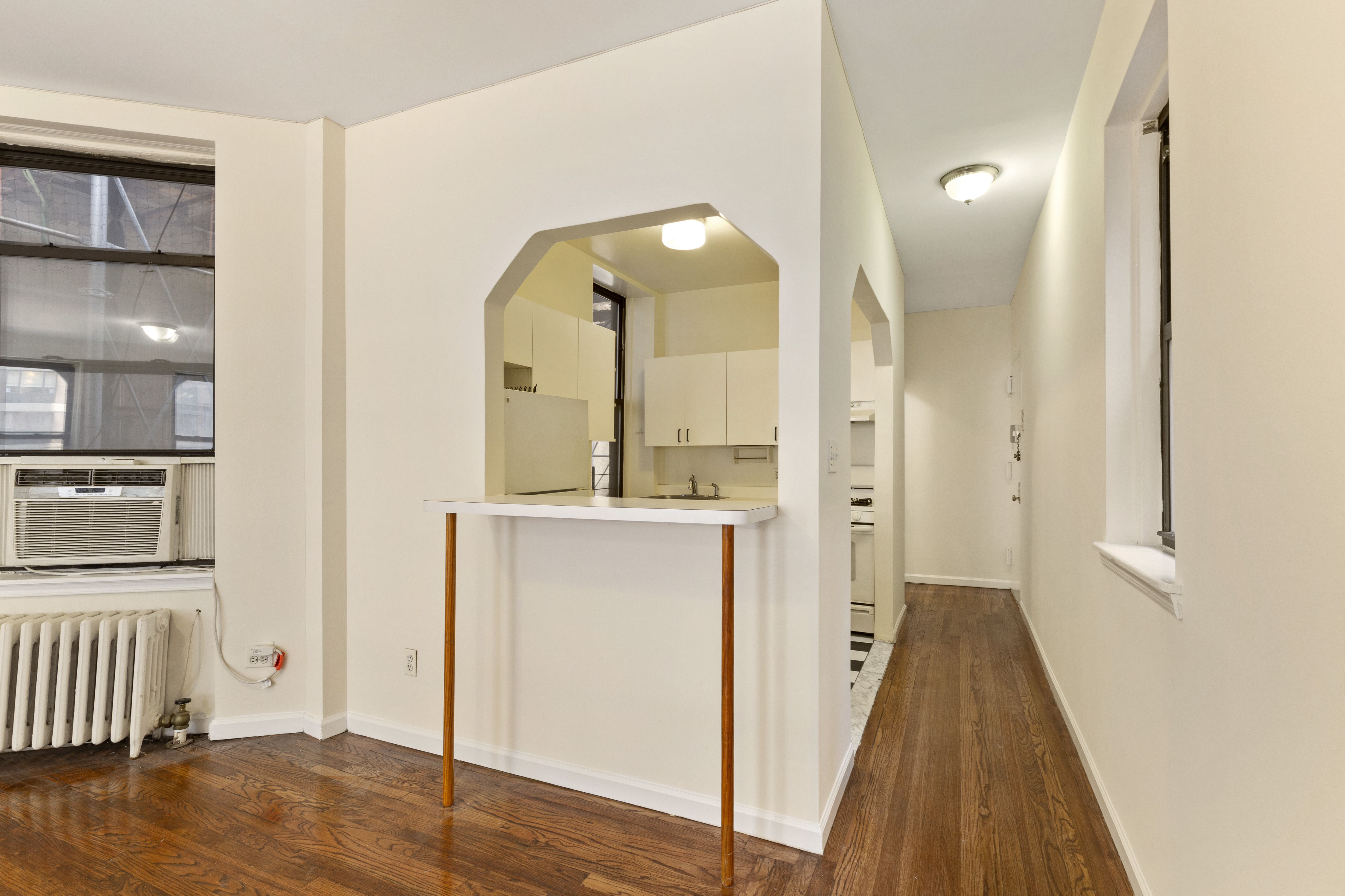 422 East 58th Street, Unit 6B Manhattan, NY 10022 - Photo 3 of 8