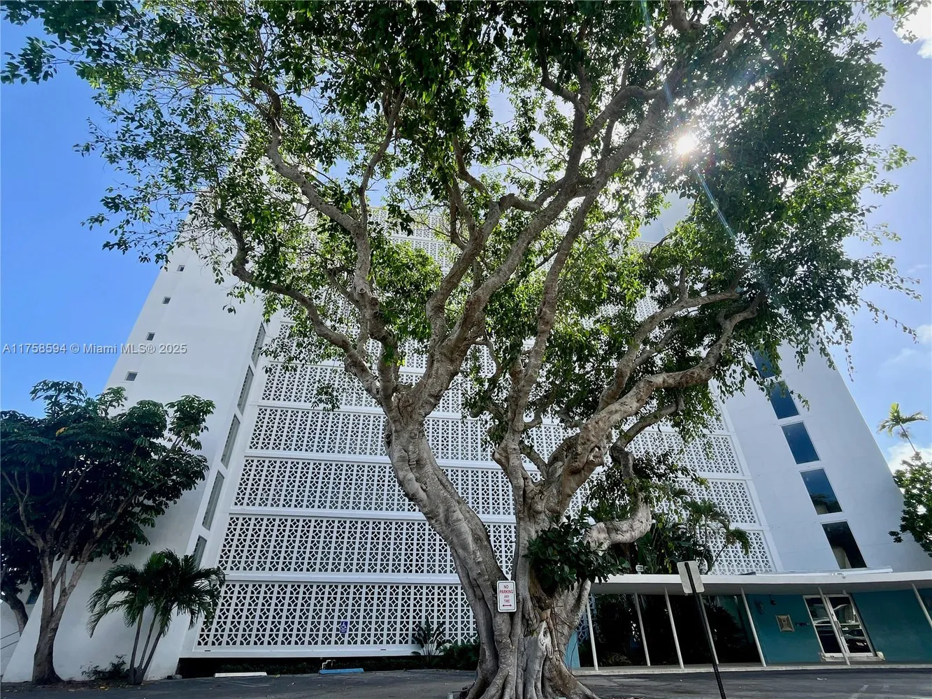 $485,000 | 9101 East Bay Harbor Drive, Unit 406, Bay Harbor Islands, FL 33154