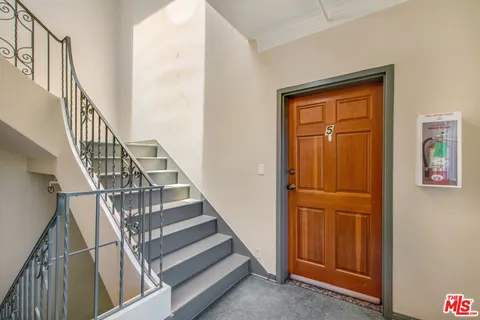 $1,995,000 | 251 North Kenmore Avenue, Los Angeles, CA 90004