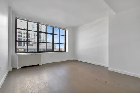 $4,610 | 282 South 5th Street, Unit 6H | Williamsburg