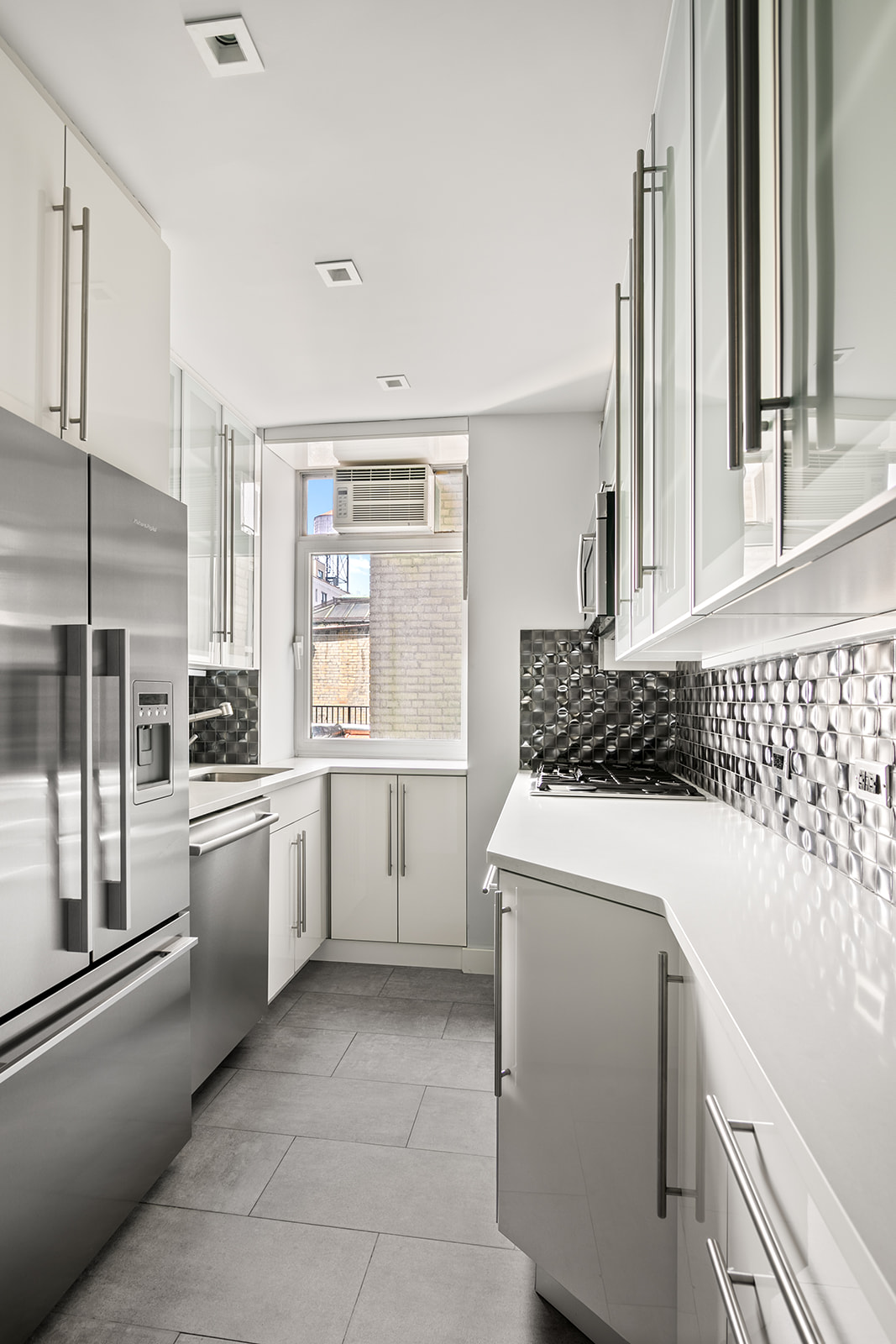 15 W 81st St, Unit 11H Manhattan, NY 10024 - Photo 5 of 16