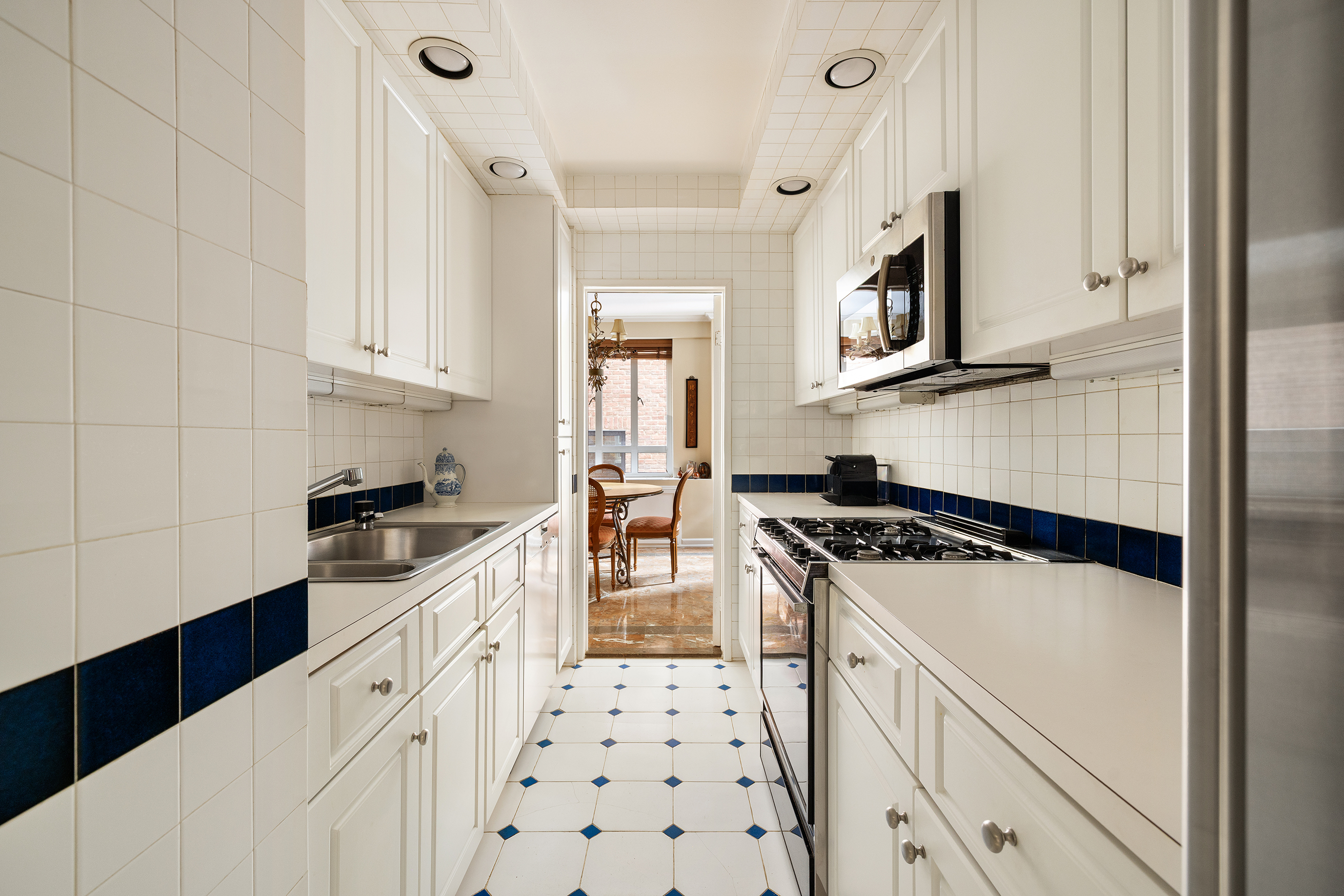 30 East 62nd Street, Unit 4A Manhattan, NY 10065 - Photo 5 of 15