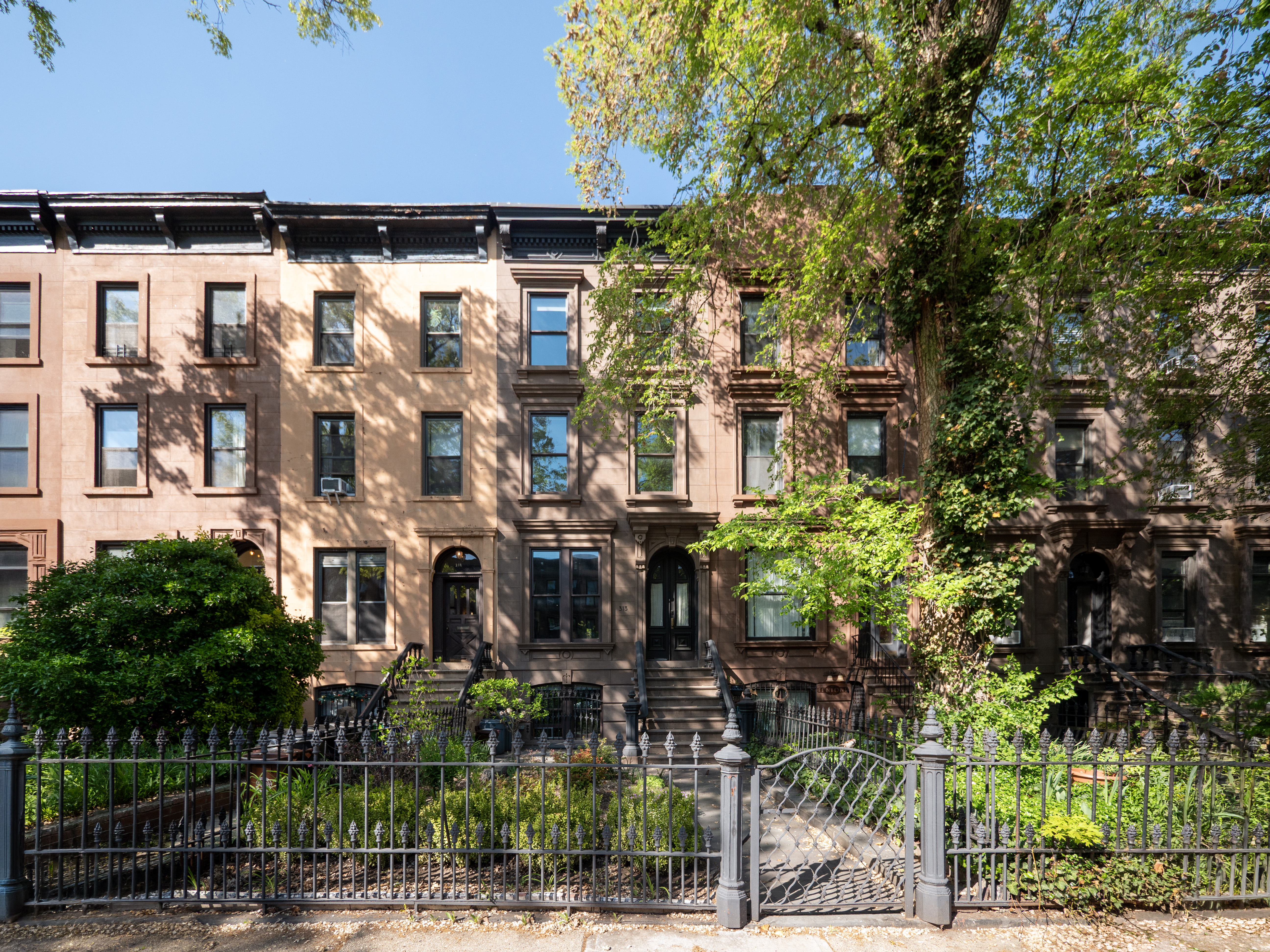 313 President Street, Unit 2 Brooklyn, NY 11231 - Photo 2 of 24