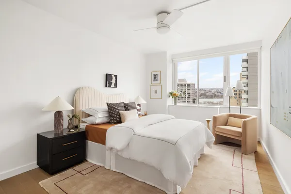 $2,200,000 | 455 East 86th Street, Unit 20E | Upper East Side