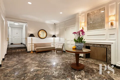 $1,825,000 | 59 West 12th Street, Unit 4H | Greenwich Village