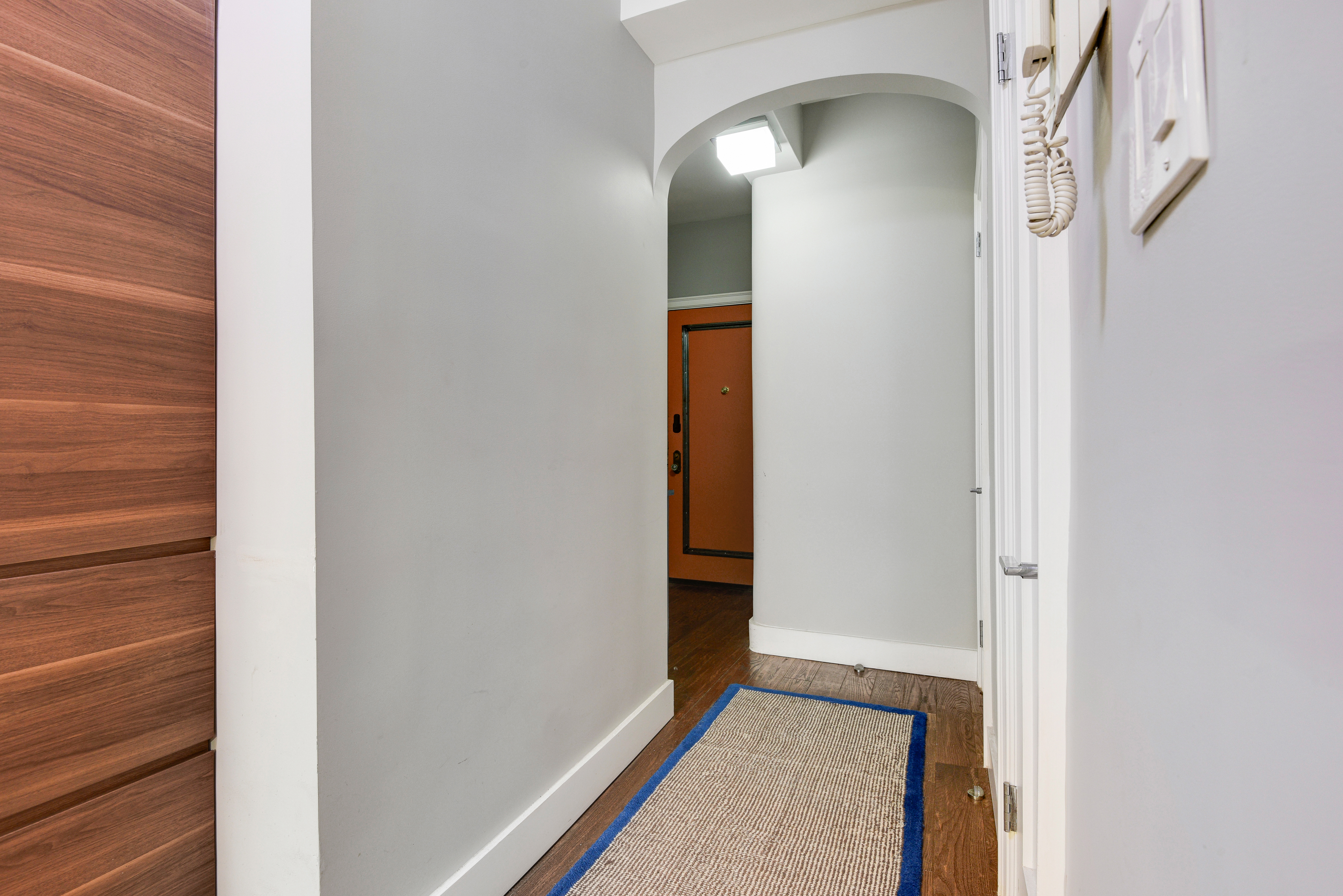 41 West 96th Street, Unit 1B Manhattan, NY 10025 - Photo 17 of 24 wooden floor in a gallery