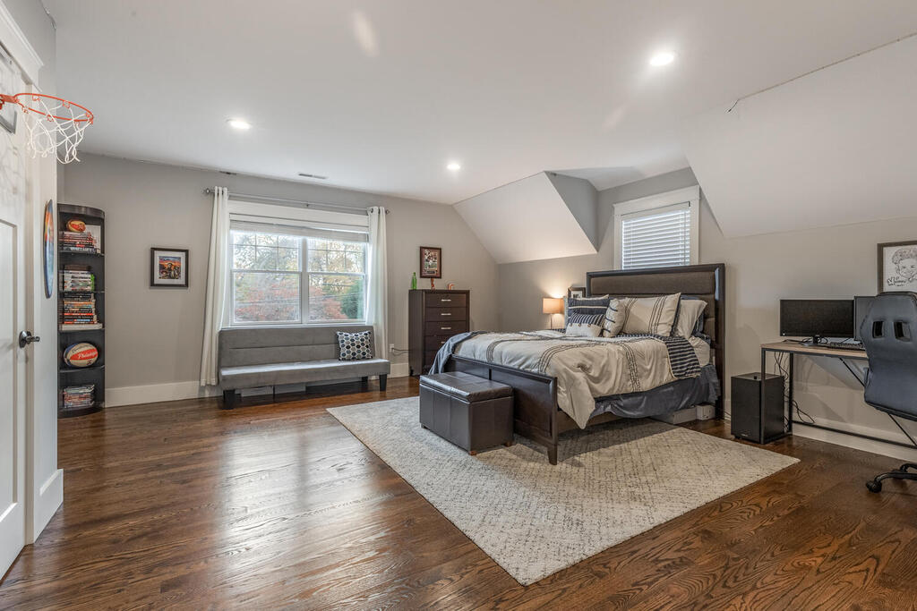 64 Valley View Road Waltham, MA 02452 - Photo 37 of 49